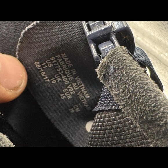 Size 11 - Nike SF Air Force 1 Mid 'Obsidian' Navy Blue/Gold Mens 917753-400 - Picture 11 of 13